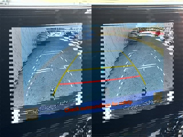 Used 2023 Toyota Highlander Limited image 18