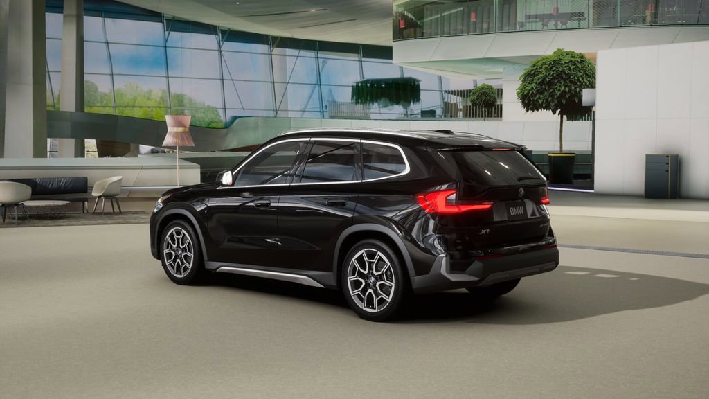 Used 2025 BMW X1 xDrive28i AWD/4WD image 29