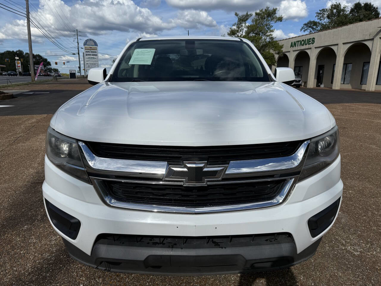 Used 2018 Chevrolet Colorado LT image 2