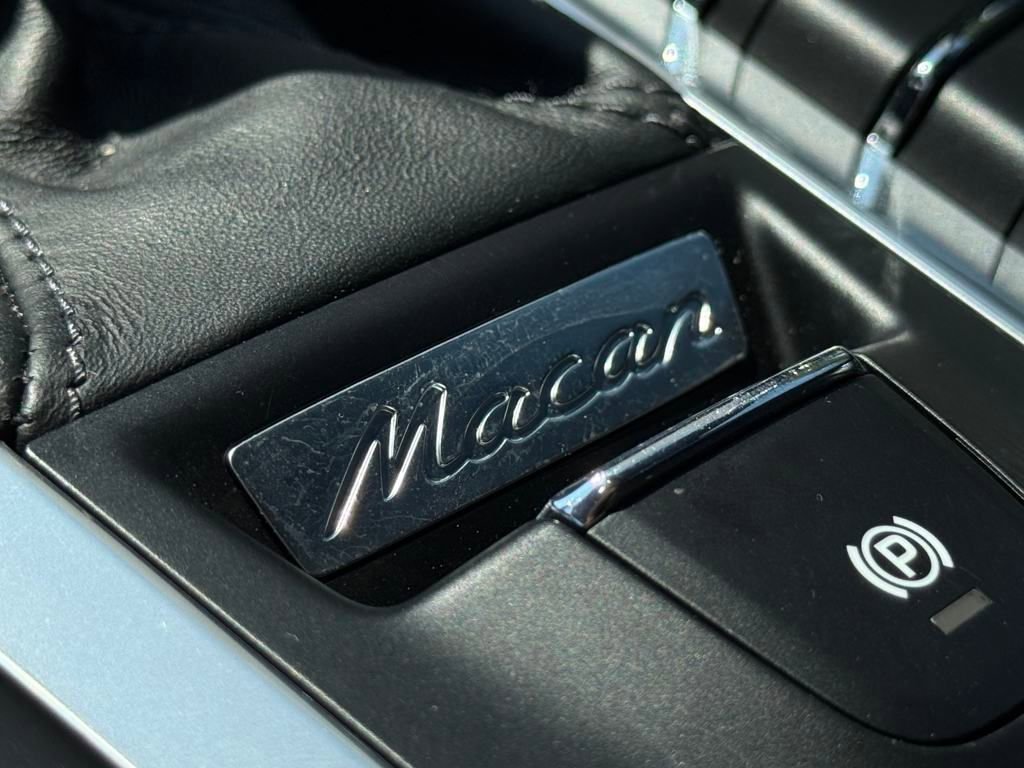 Used 2019 Porsche Macan AWD/4WD image 37