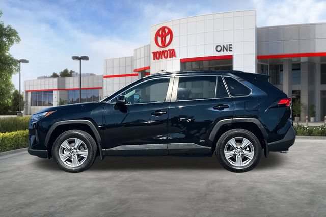 Certified 2022 Toyota RAV4 XLE w/ Convenience Package AWD/4WD image 9