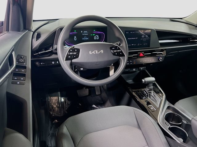 Used 2024 Kia Niro LX image 21