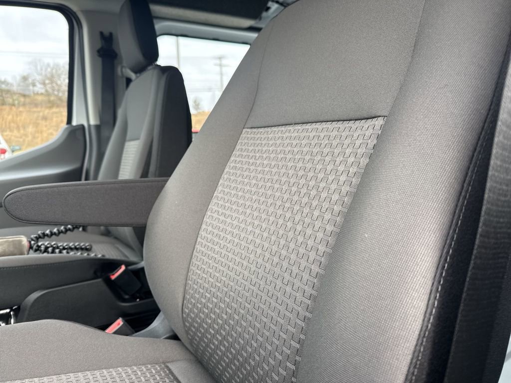 New 2026 Ford Transit 150 Low Roof RWD image 8