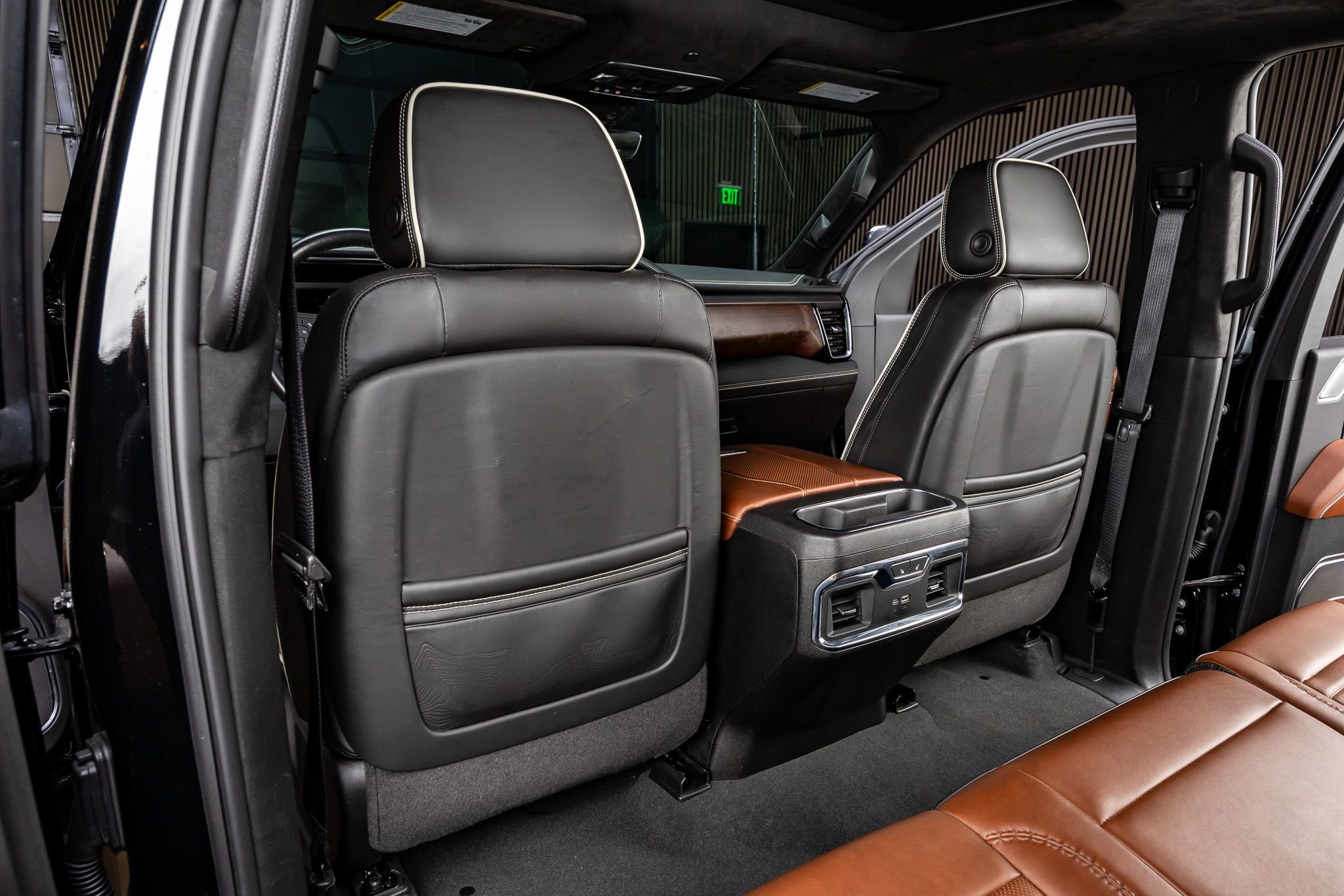 Used 2024 GMC Sierra 2500 Denali Ultimate w/ Max Trailering Package image 33