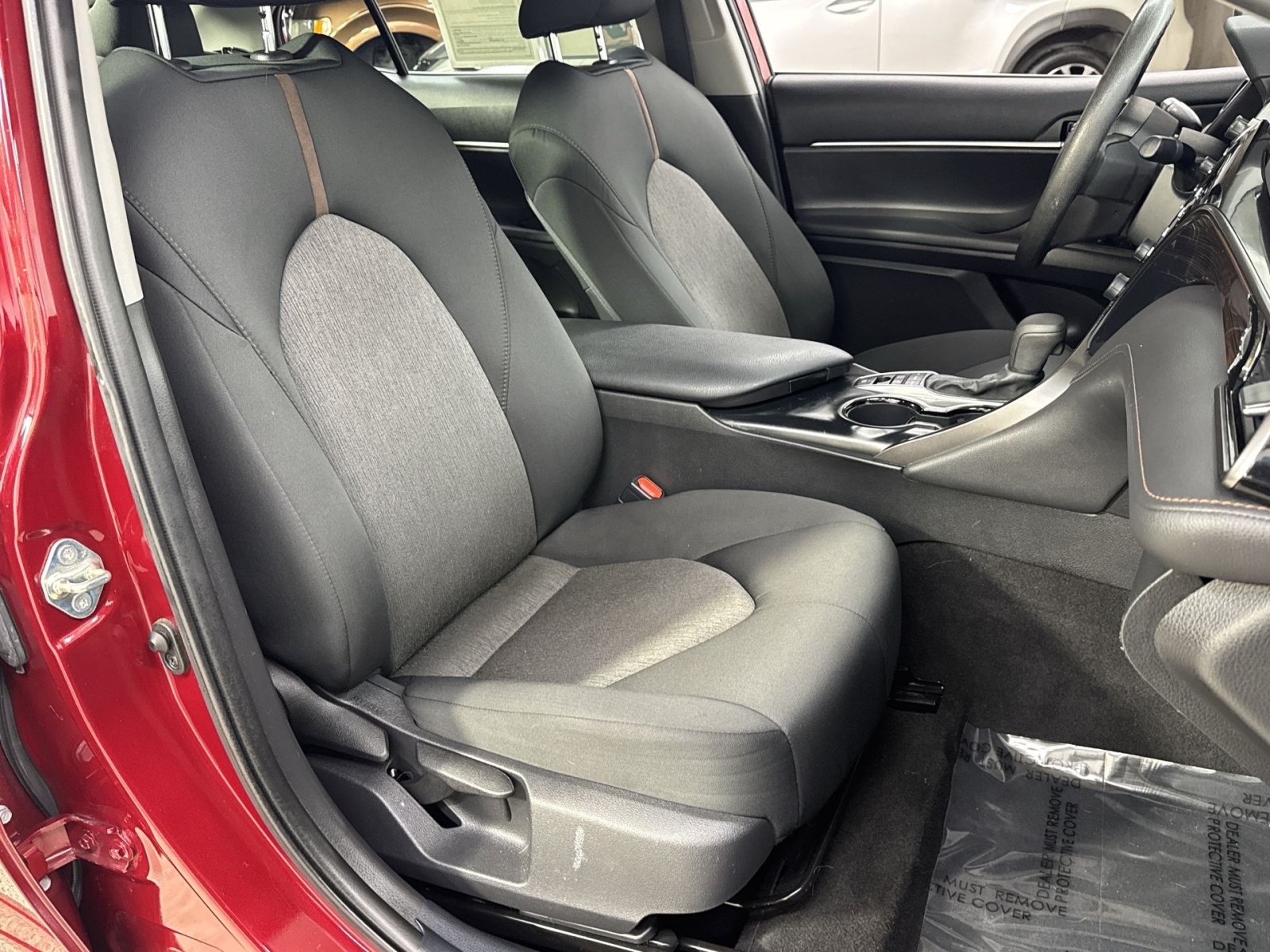 Used 2020 Toyota Camry LE FWD image 28
