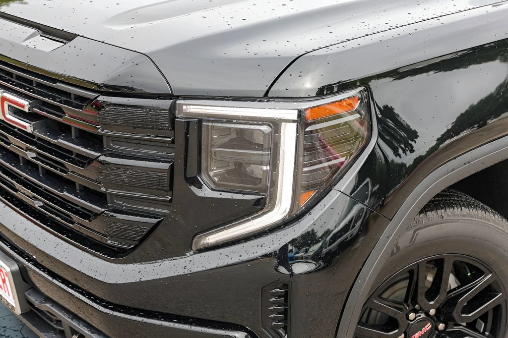 Used 2024 GMC Sierra 1500 Elevation AWD/4WD image 3