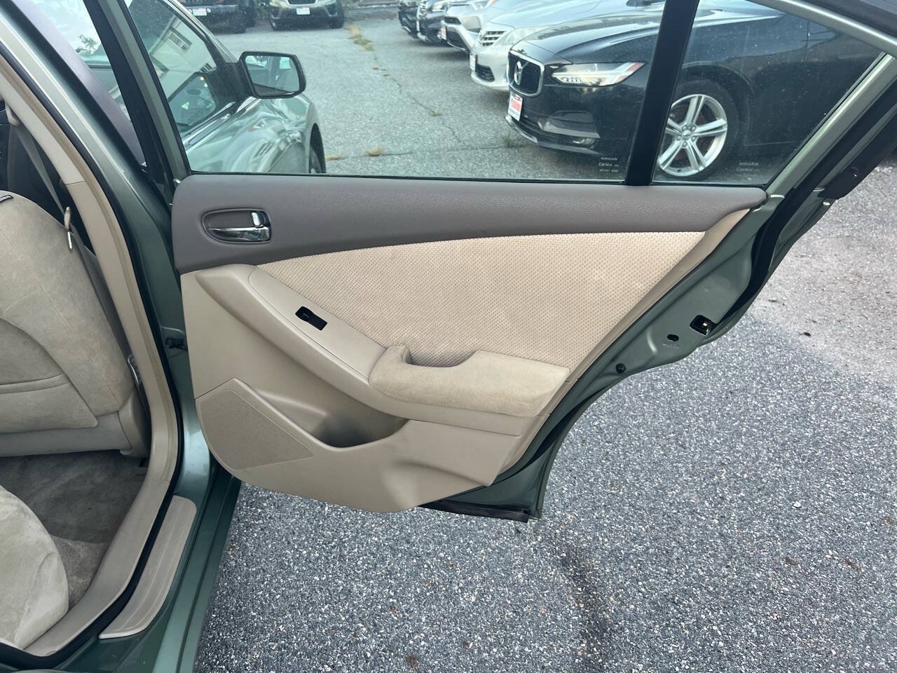 Used 2007 Nissan Altima Hybrid Sedan FWD image 14