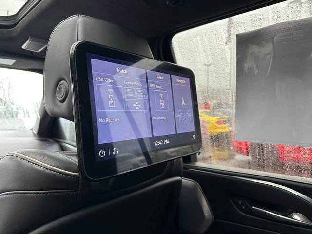 Used 2021 Cadillac Escalade Premium Luxury Platinum image 24