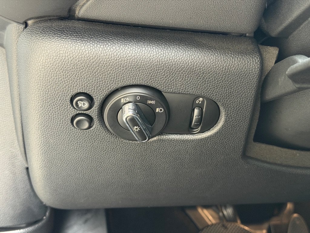 Used 2024 MINI Cooper S FWD image 32