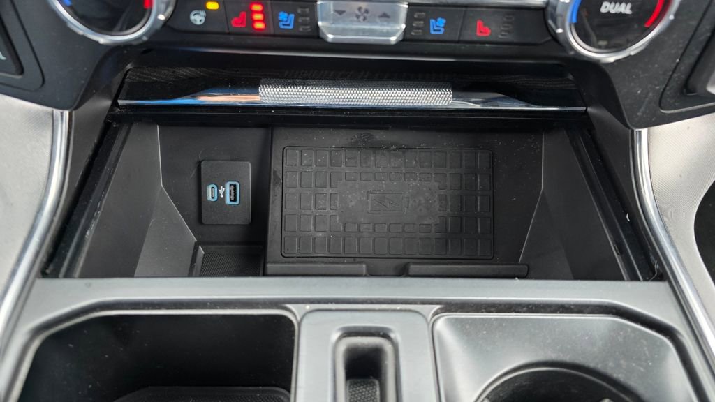 Used 2022 Ford F150 Platinum w/ Equipment Group 701A High image 31