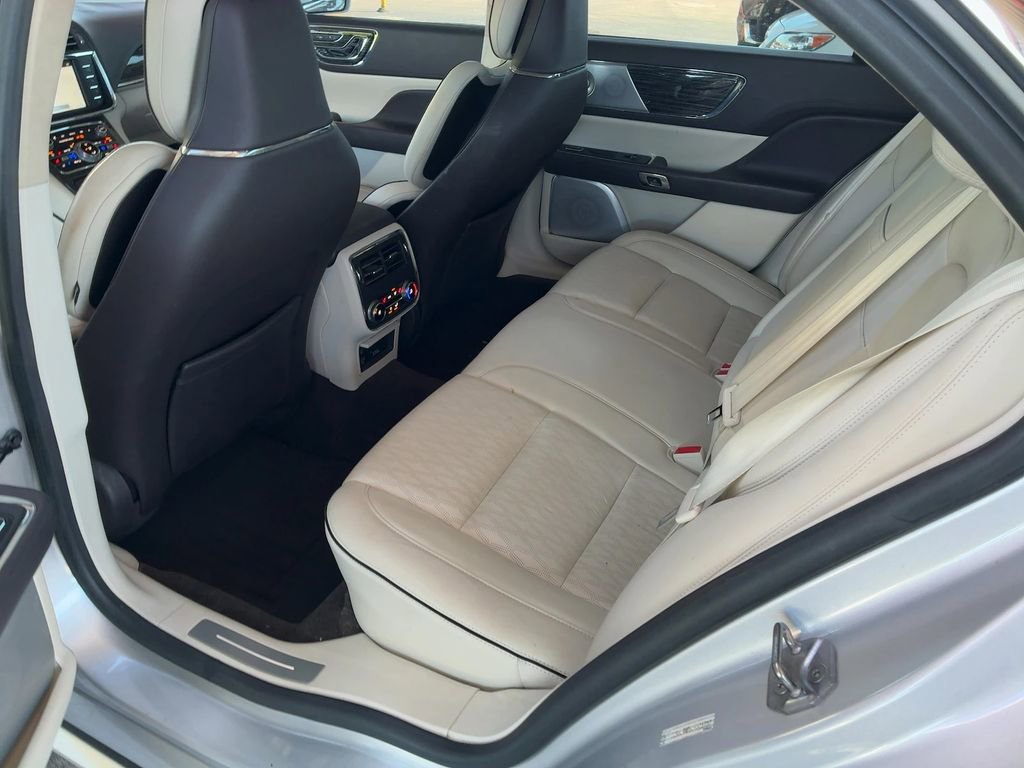 Used 2018 Lincoln Continental Black Label image 12