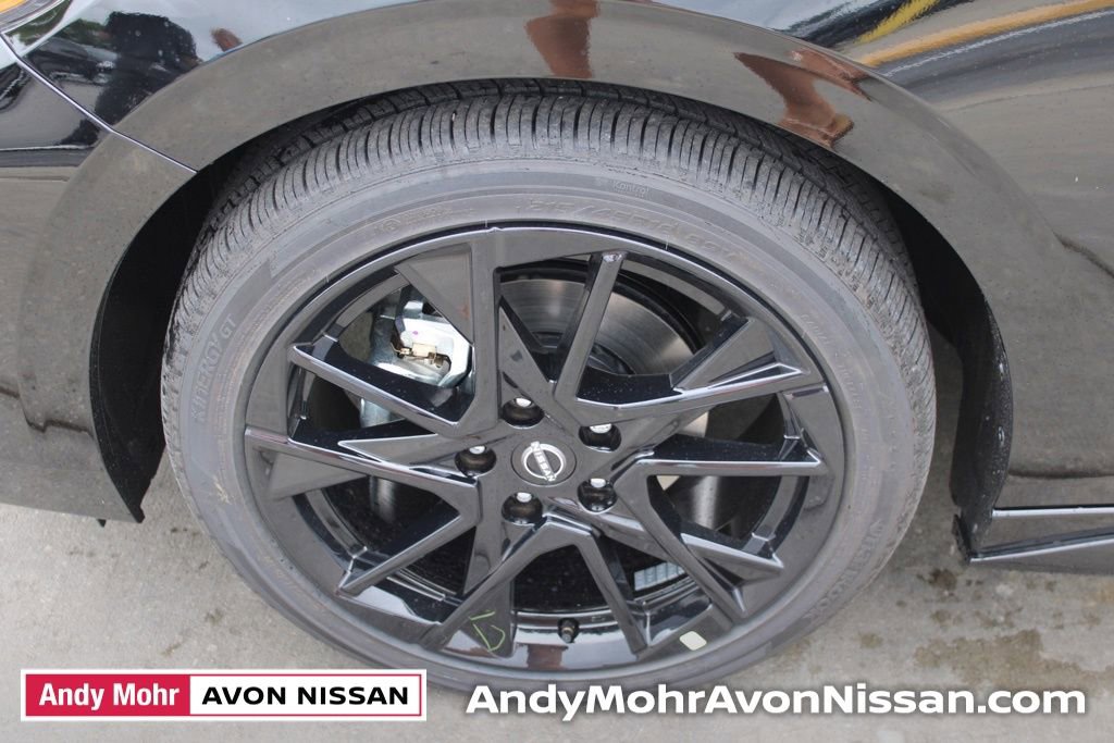 New 2025 Nissan Sentra SR w/ Midnight Edition image 6