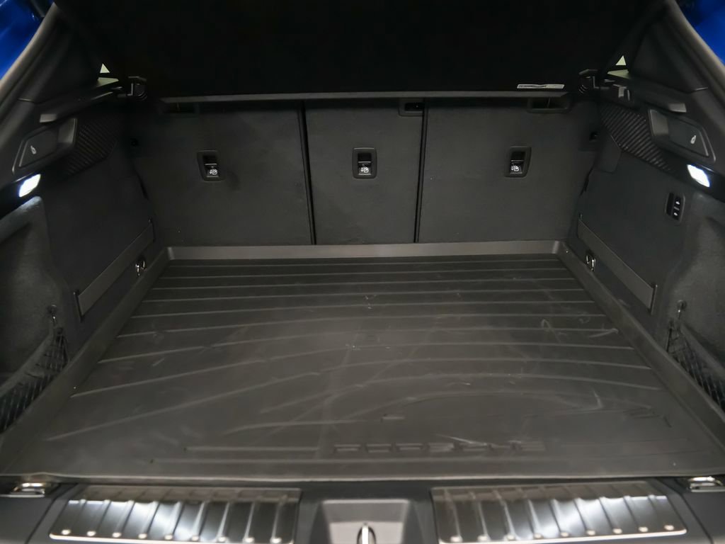 New 2026 Porsche Macan 4 Electric image 24