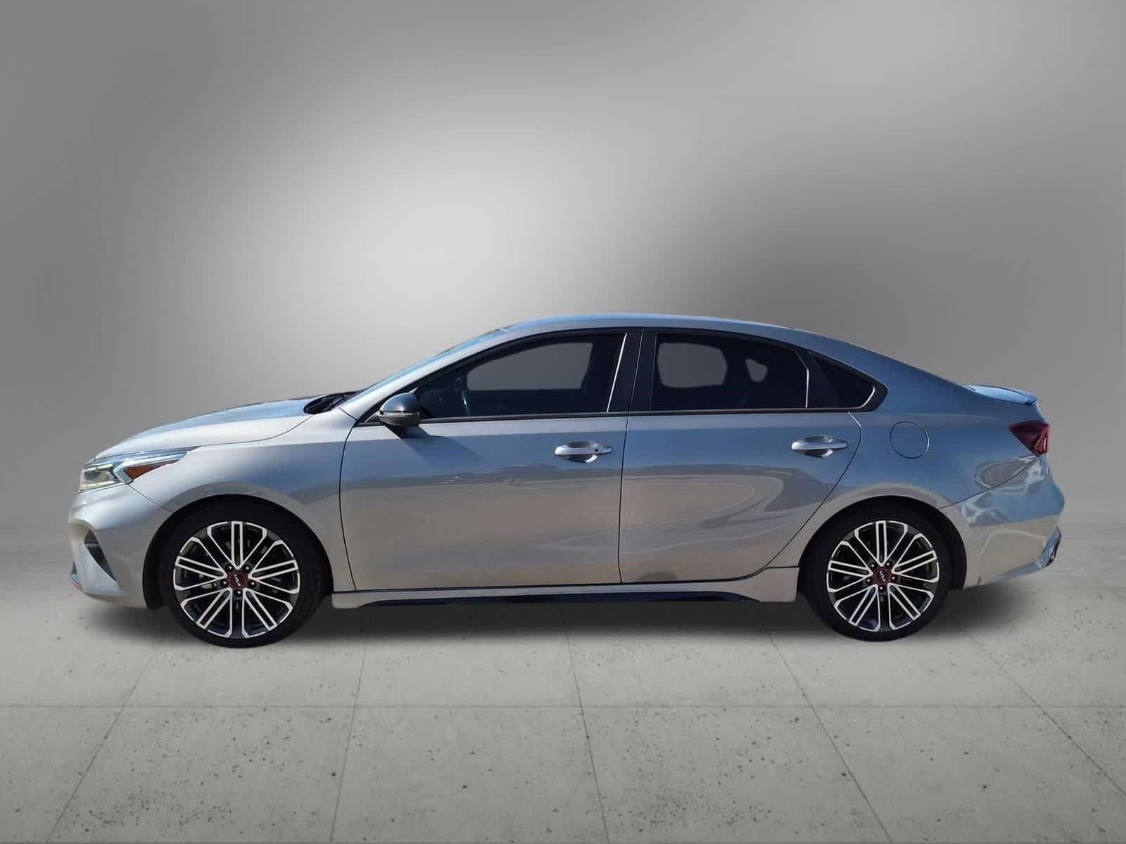 Used 2022 Kia Forte GT w/ GT Technology Package FWD image 3