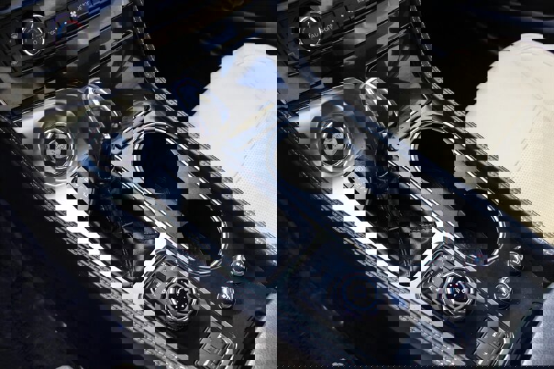 Used 2018 Nissan Maxima Platinum w/ Interior Lighting Package image 12