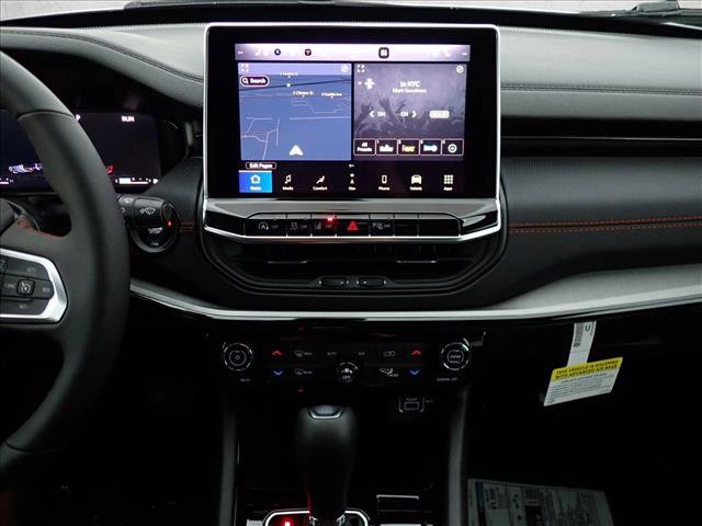 New 2026 Jeep Compass Trailhawk image 18