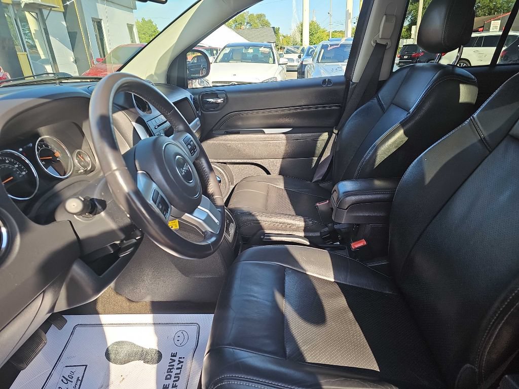 Used 2017 Jeep Compass High Altitude FWD image 55