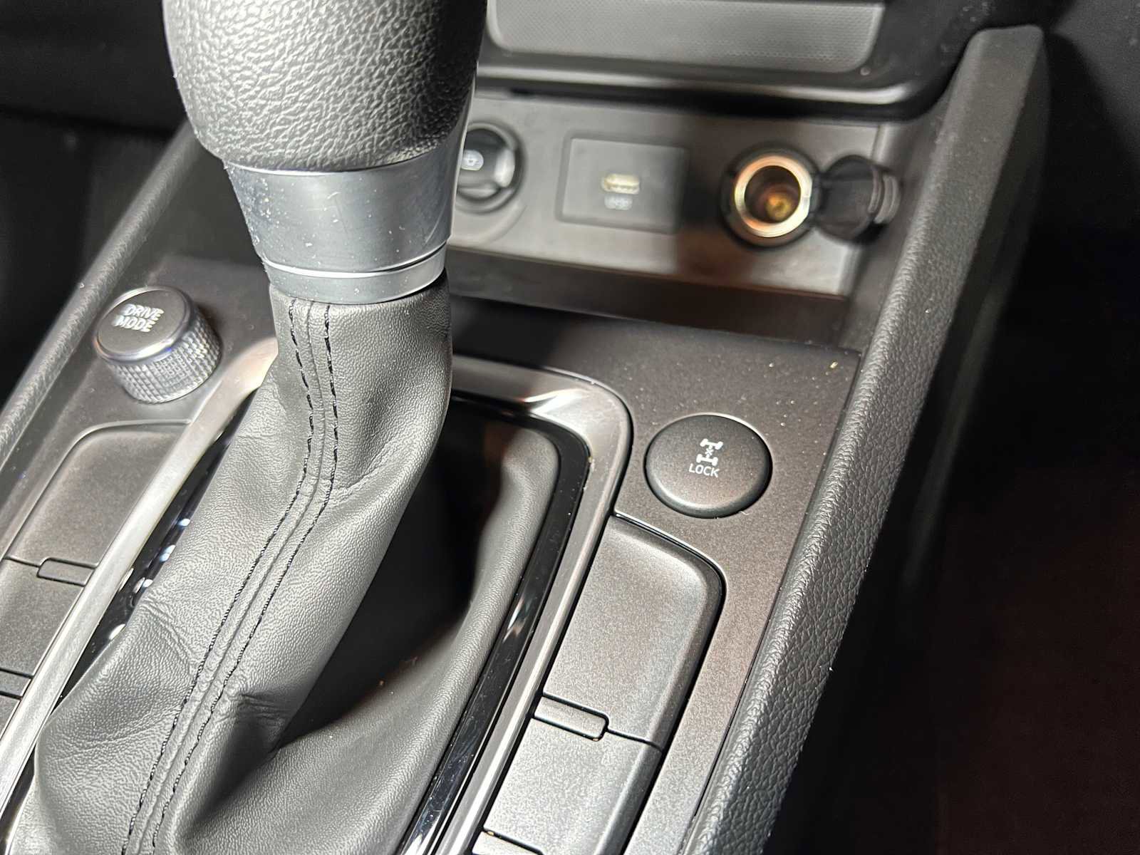 Used 2023 Hyundai Kona SEL w/ Cargo Package image 34