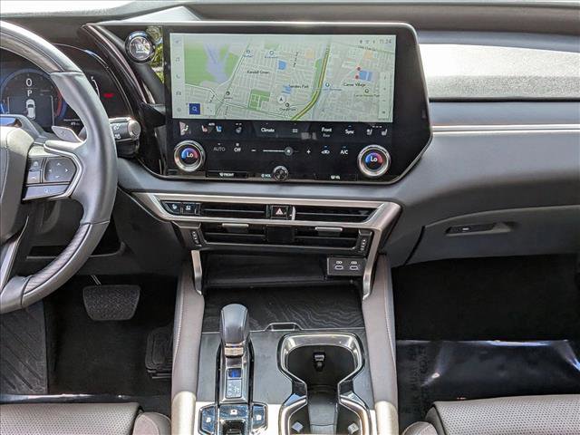 Used 2024 Lexus RX 350 w/ Luxury Package image 12