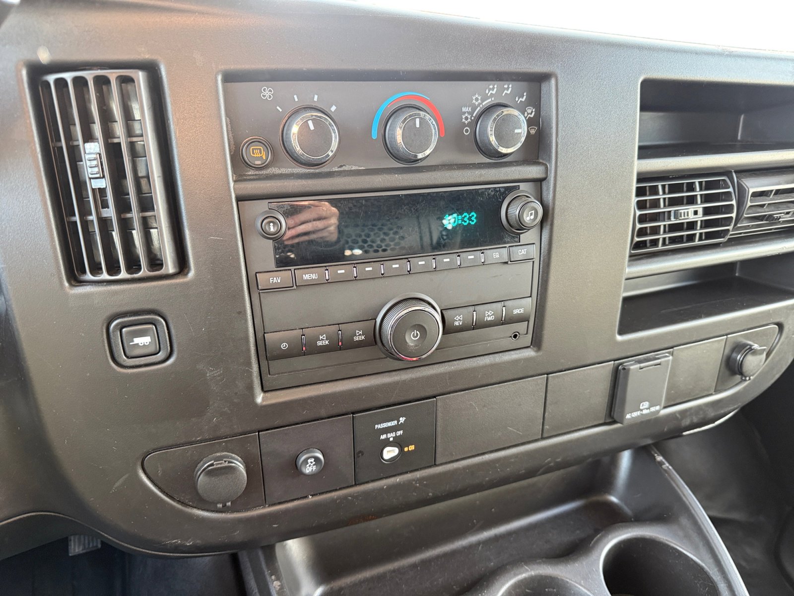 Used 2024 Chevrolet Express 2500 w/ Driver Convenience Package image 12