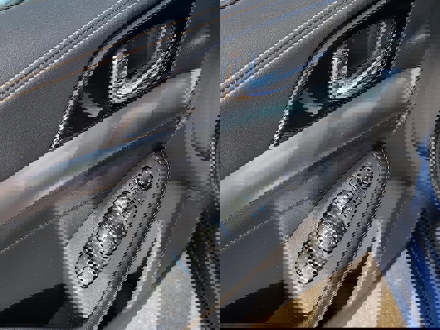 Used 2023 Nissan Maxima SL image 18