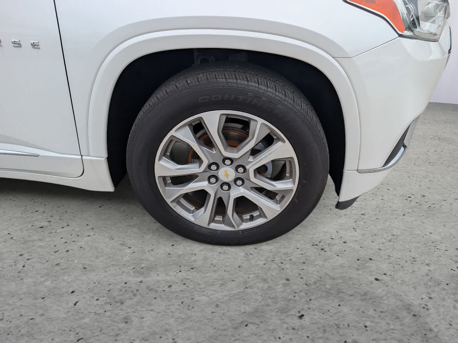 Used 2020 Chevrolet Traverse Premier AWD/4WD image 9