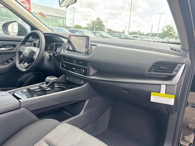 New 2026 Nissan Rogue SV FWD image 15