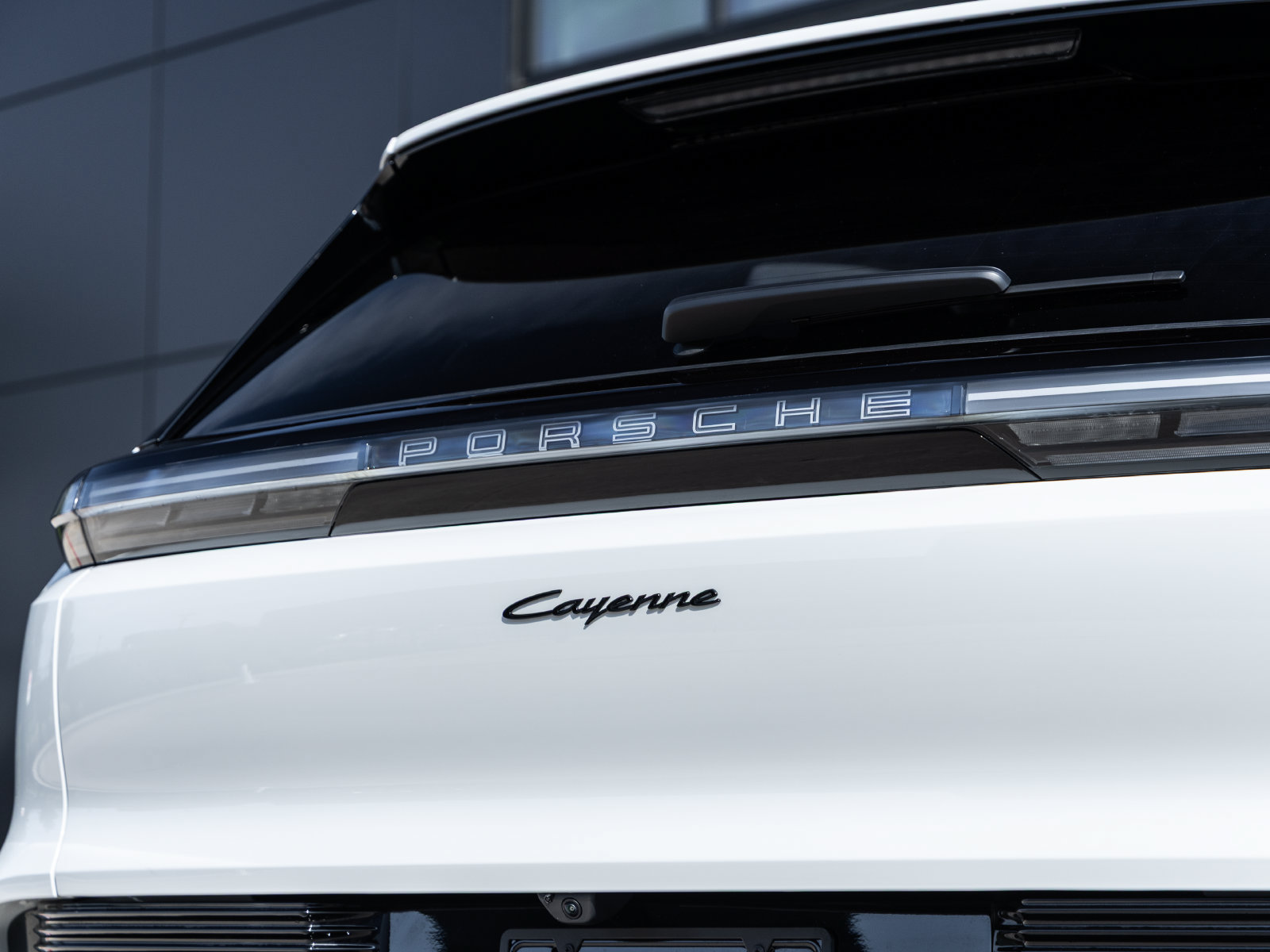 Used 2026 Porsche Cayenne Electric AWD/4WD image 15