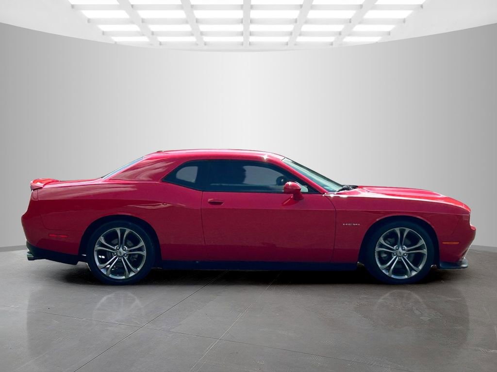 Used 2022 Dodge Challenger R/T RWD image 7