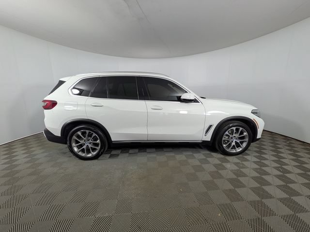 Used 2023 BMW X5 xDrive40i AWD/4WD image 36