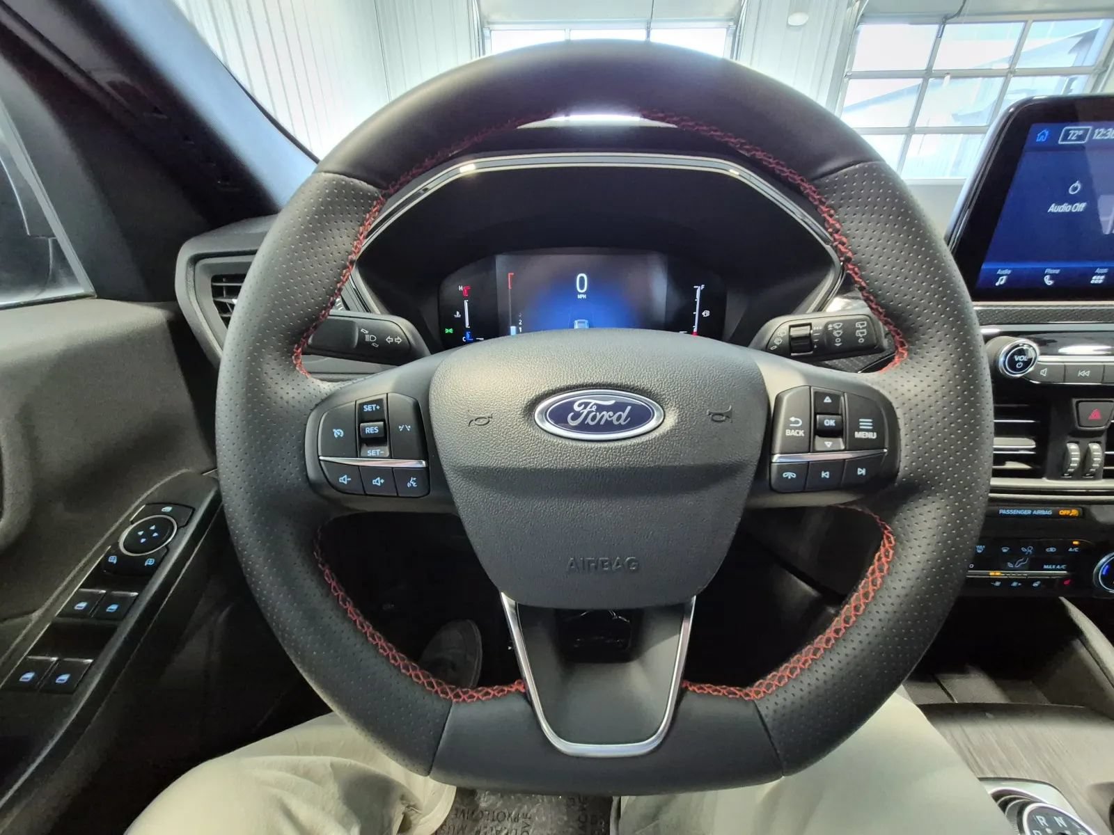 Used 2025 Ford Escape ST-Line Select AWD/4WD image 10