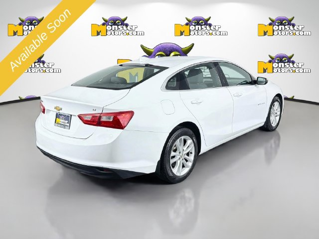Used 2017 Chevrolet Malibu LT FWD image 5