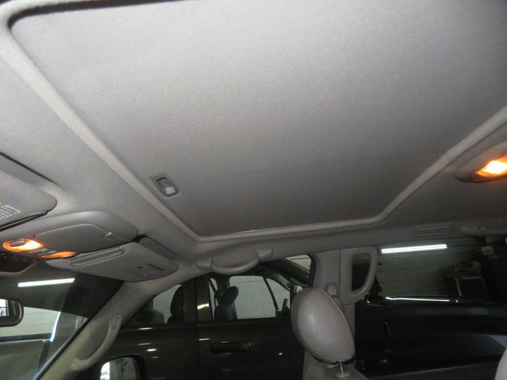 Used 2006 Toyota Sequoia SR5 AWD/4WD image 24
