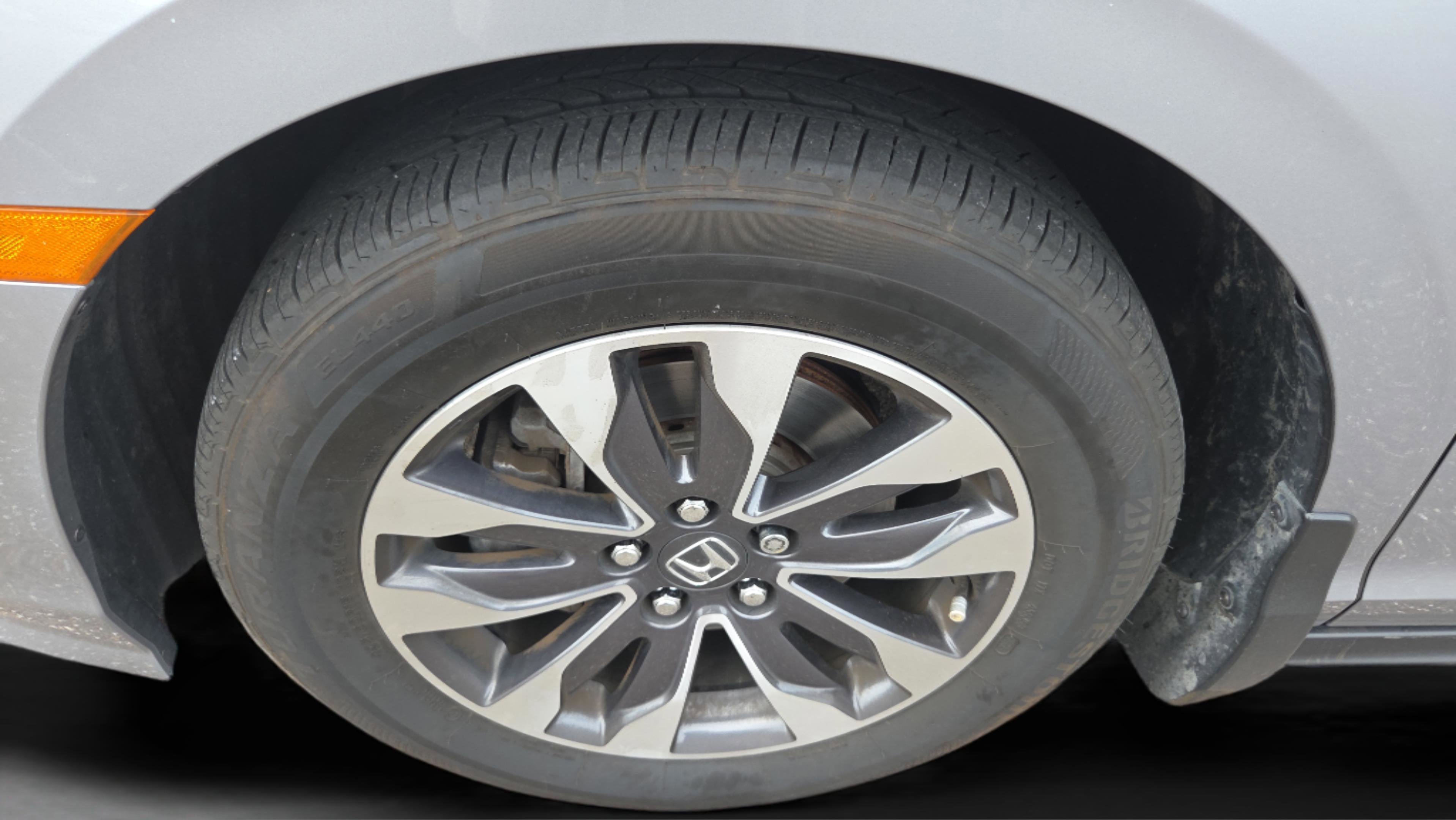 Certified 2024 Honda Odyssey EX-L image 37