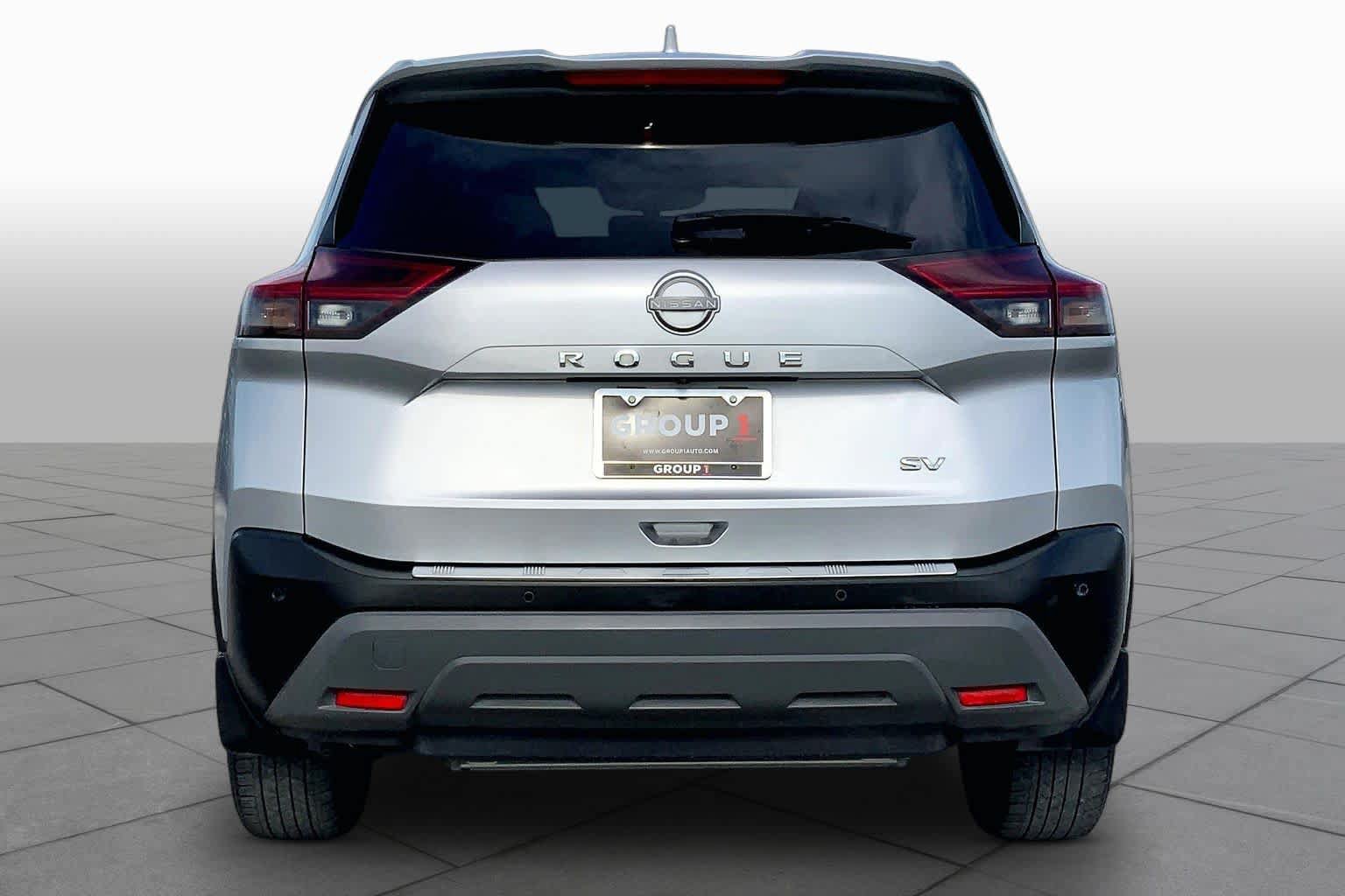 Used 2023 Nissan Rogue SV FWD image 5