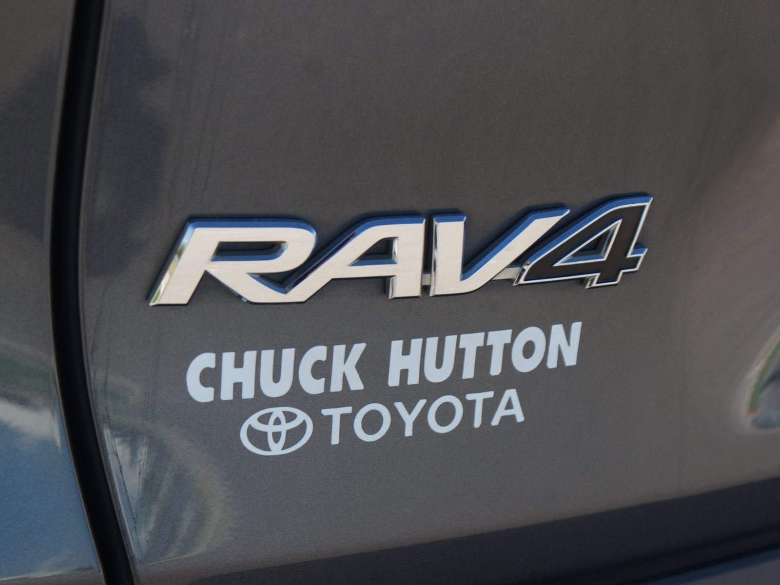 Used 2019 Toyota RAV4 XLE w/ Convenience Package FWD image 18