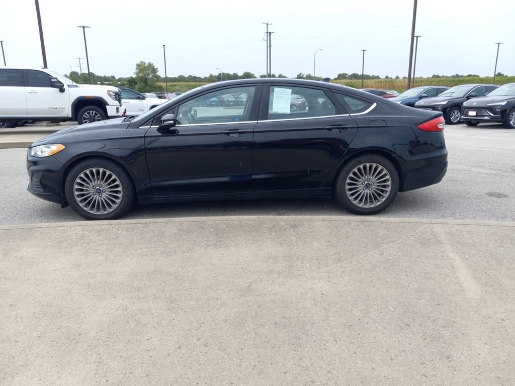 Used 2020 Ford Fusion SE FWD image 13
