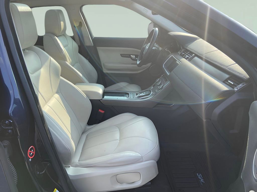 Used 2018 Land Rover Range Rover Evoque HSE image 19