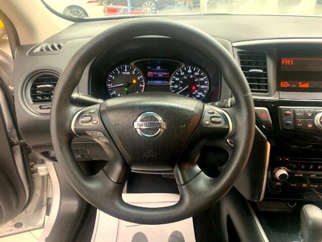 Used 2016 Nissan Pathfinder S image 18