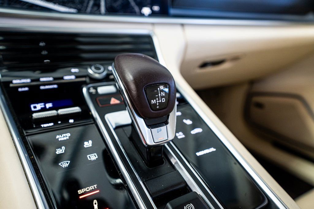 Used 2023 Porsche Panamera Platinum Edition image 51