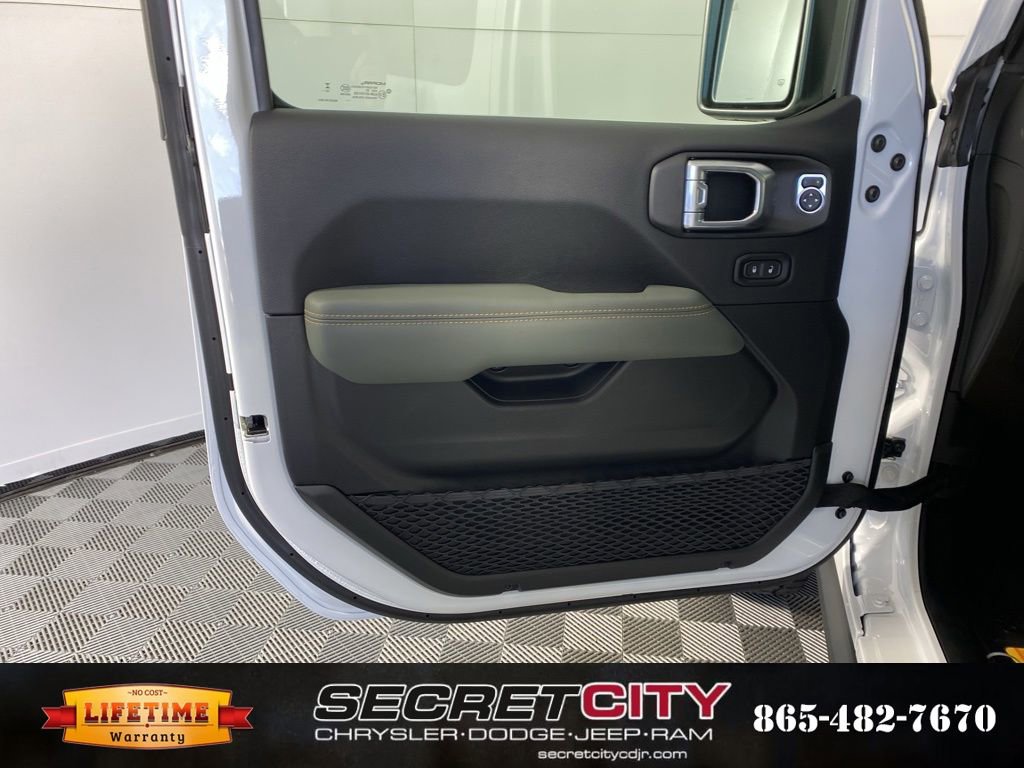 New 2026 Jeep Gladiator Mojave image 12