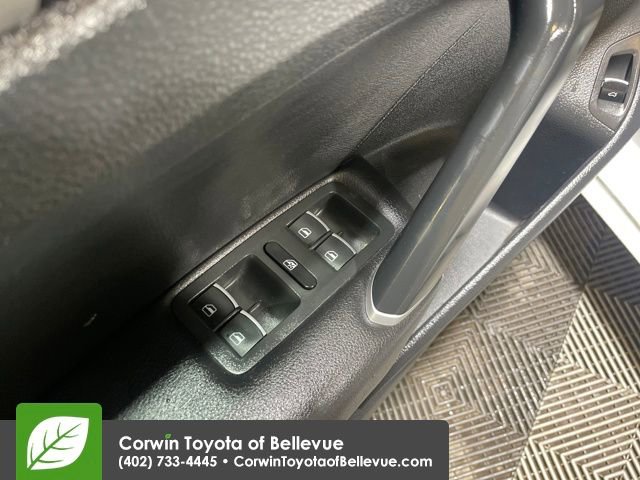 Used 2022 Volkswagen Passat 2.0T SE image 19
