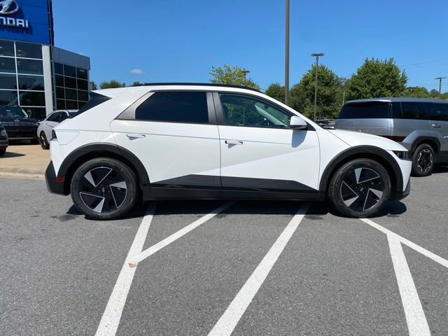 Used 2025 Hyundai Ioniq 5 SEL image 10