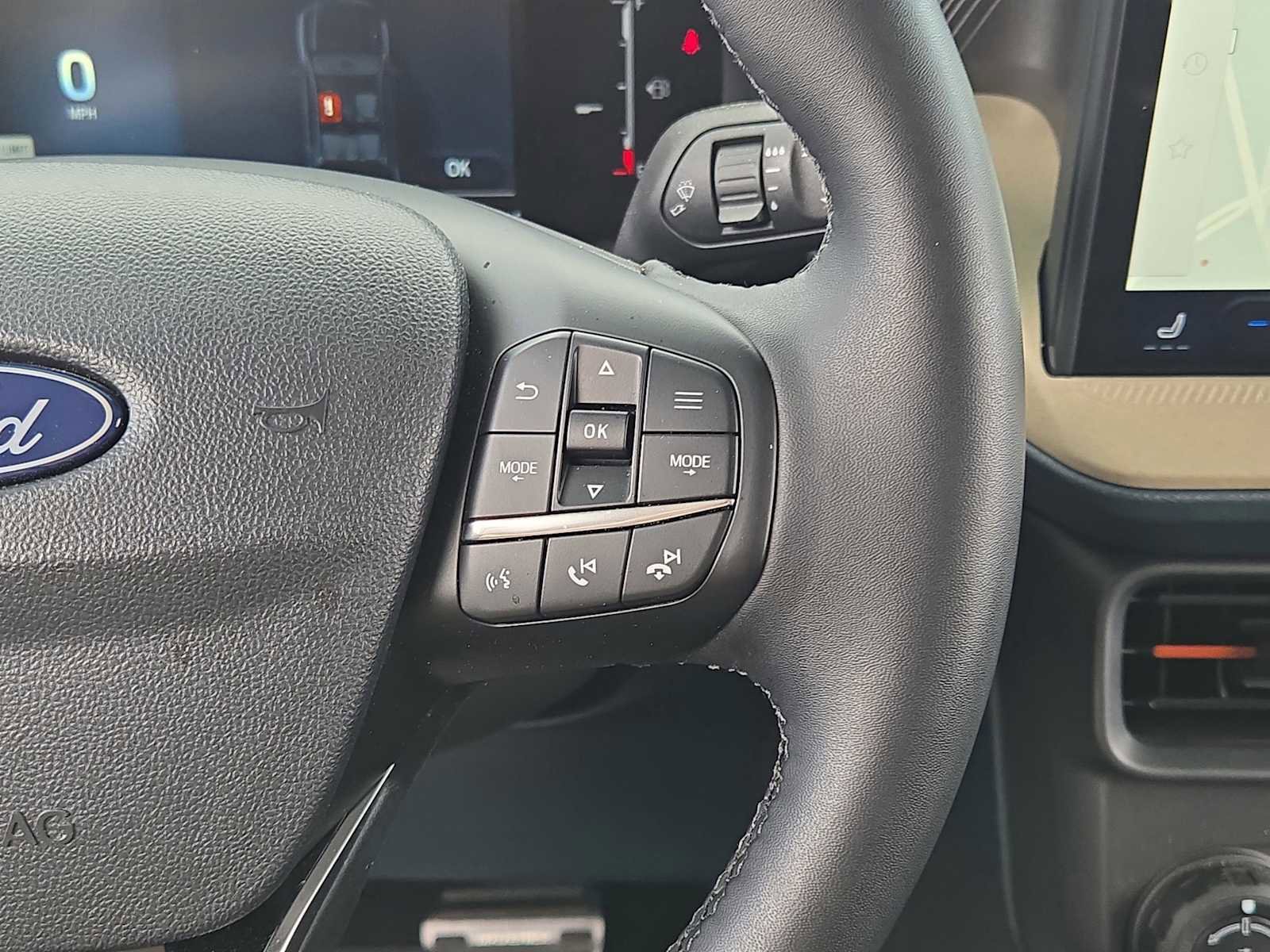 Used 2025 Ford Maverick Lariat w/ 4K Tow Package image 26