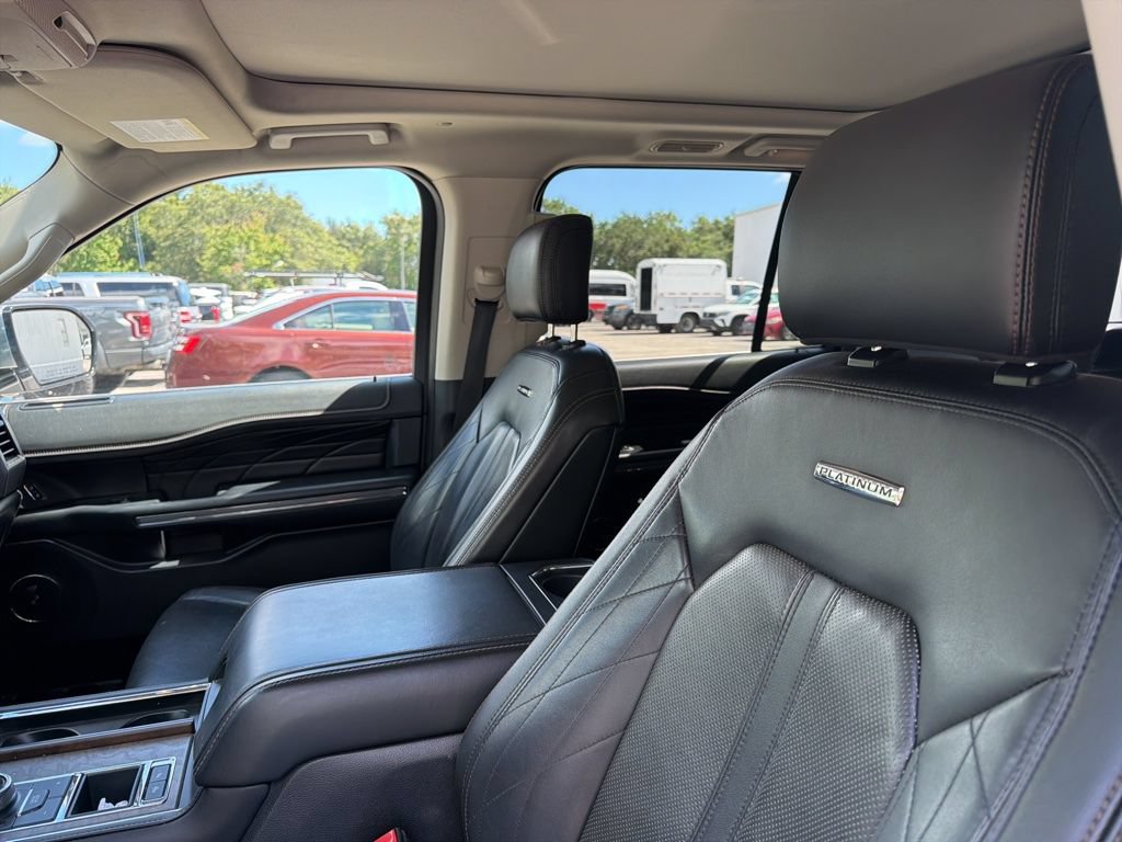 Used 2019 Ford Expedition Platinum RWD image 10