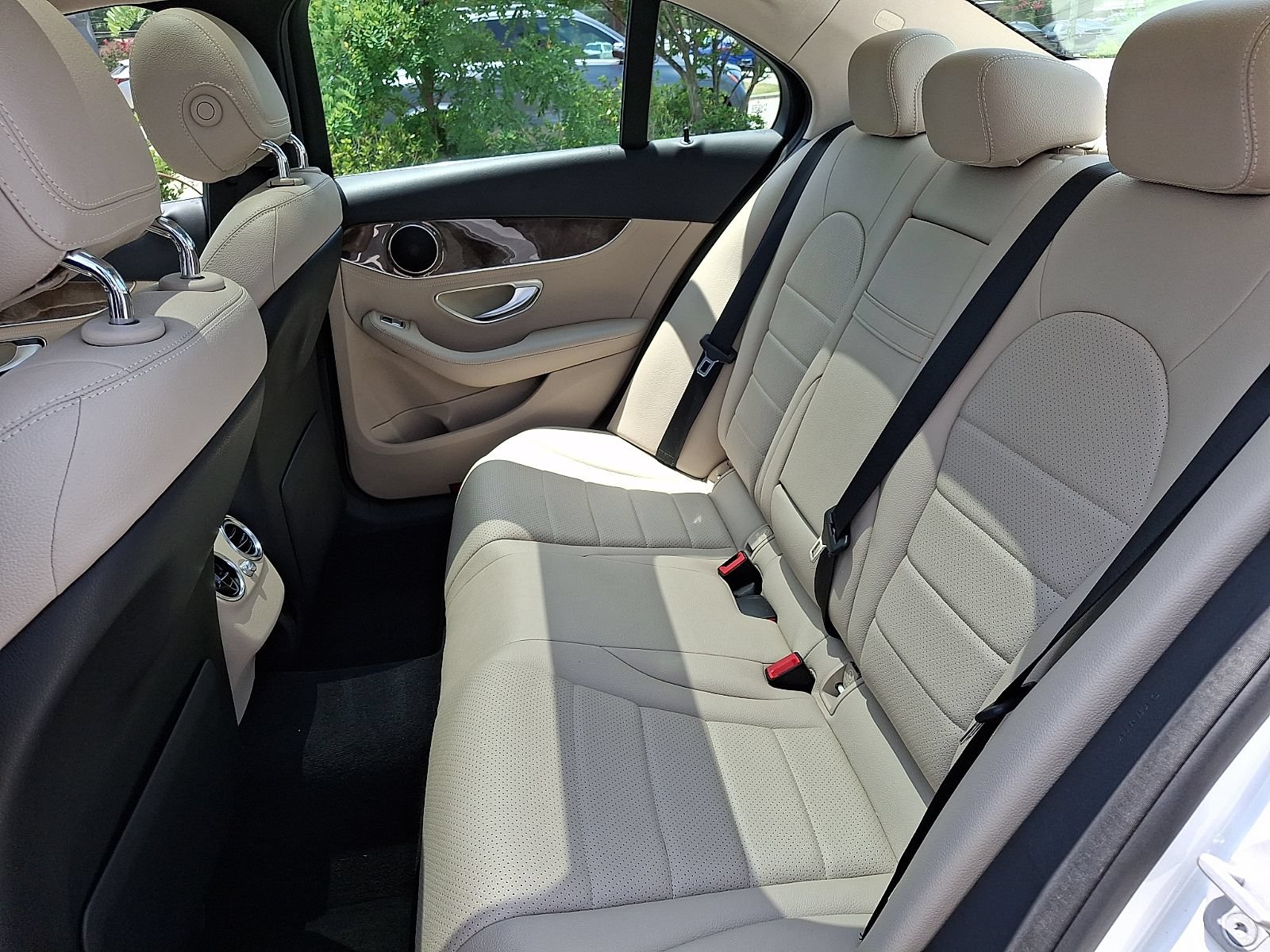 Used 2016 Mercedes-Benz C 300 4MATIC Sedan image 10