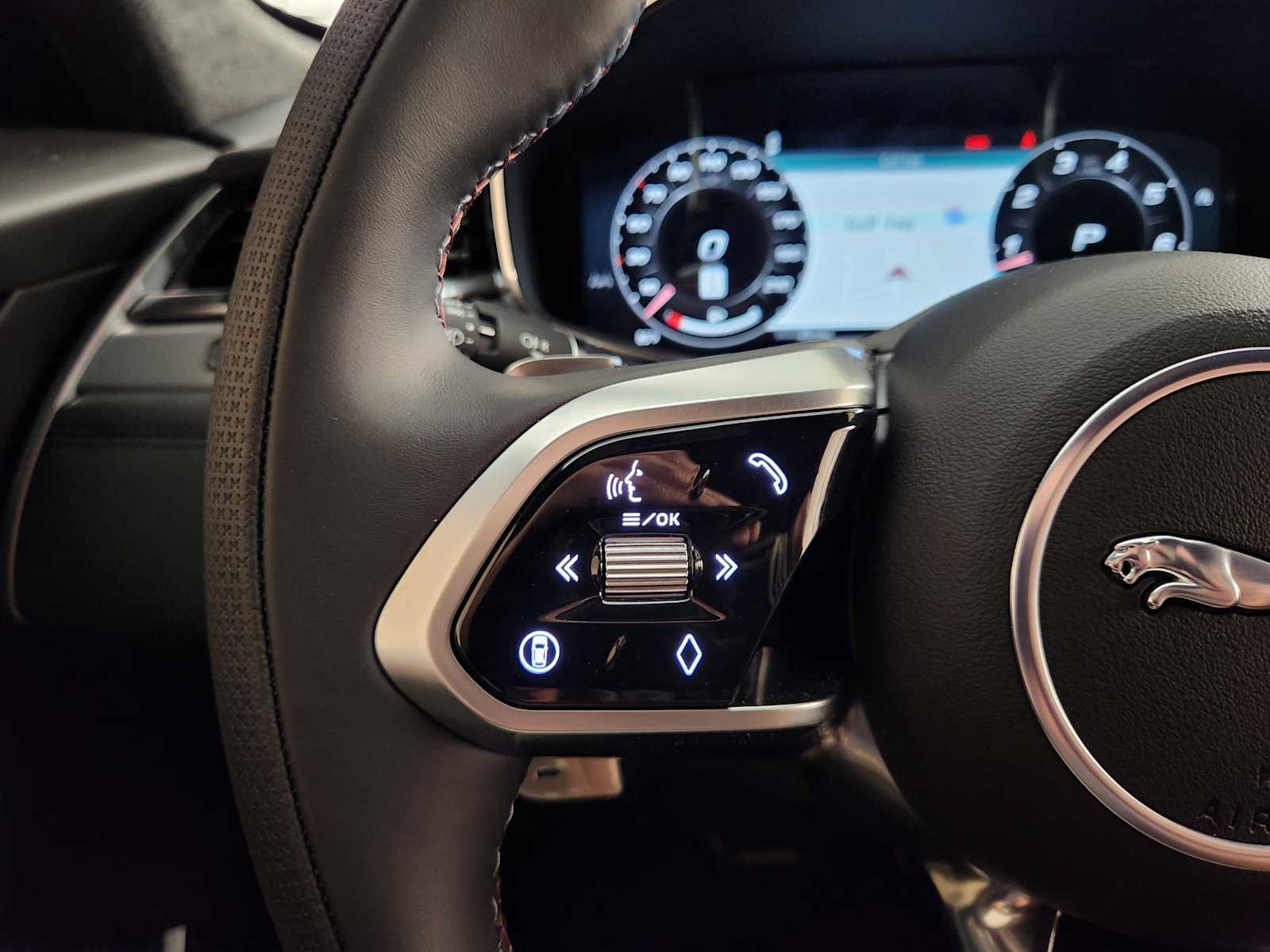 New 2026 Jaguar F-PACE SVR 575 Edition AWD/4WD image 28