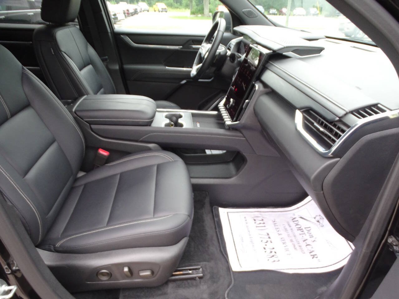 Used 2025 GMC Acadia AWD Elevation w/ Elevation Premium Package image 50