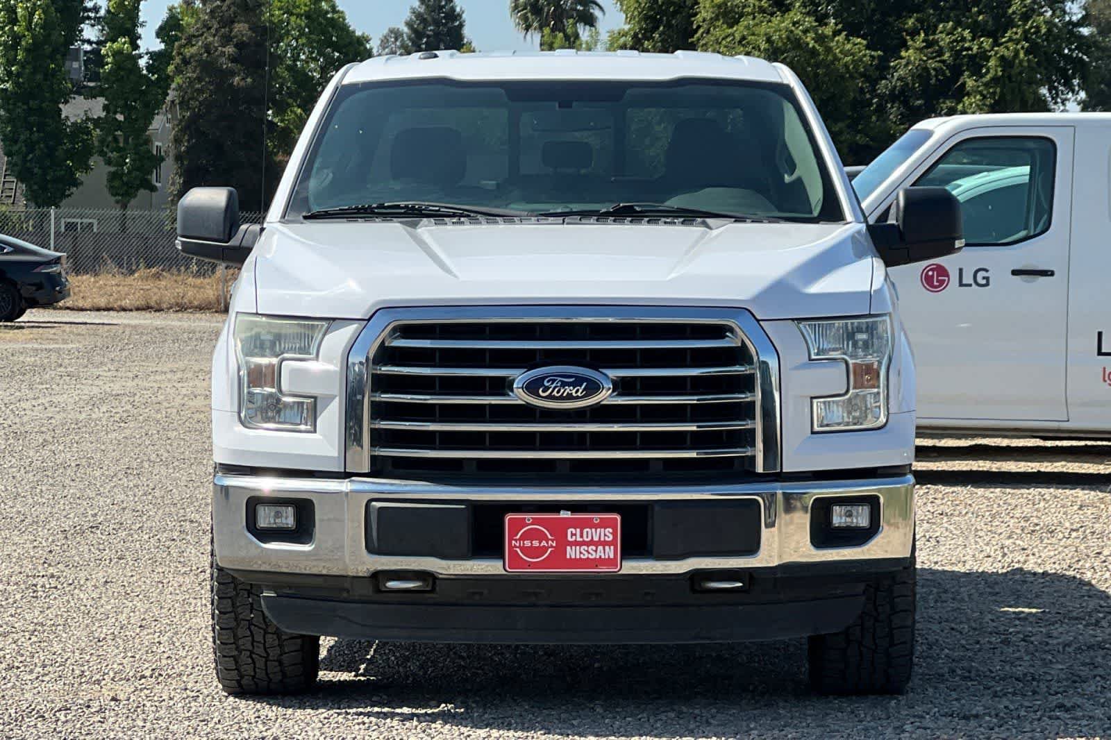 Used 2015 Ford F150 XLT w/ Equipment Group 302A Luxury AWD/4WD image 11