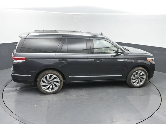Used 2023 Lincoln Navigator Reserve w/ Equipment Group 201A AWD/4WD image 41